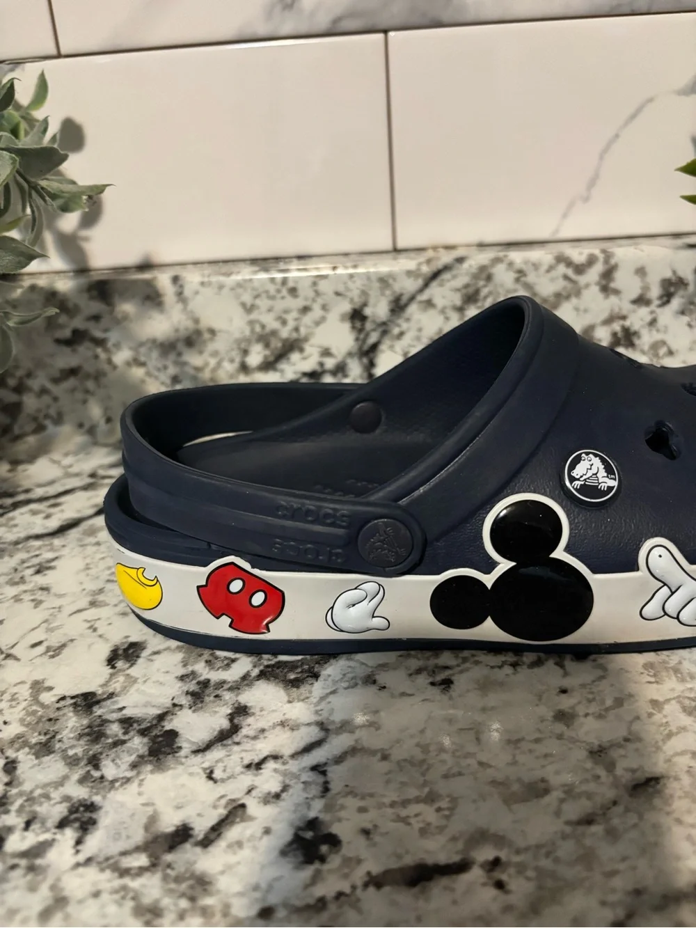 Crocs Mickey Mouse Crocband Clogs Men Youth Size M 5 W 7 SlipOn Disney